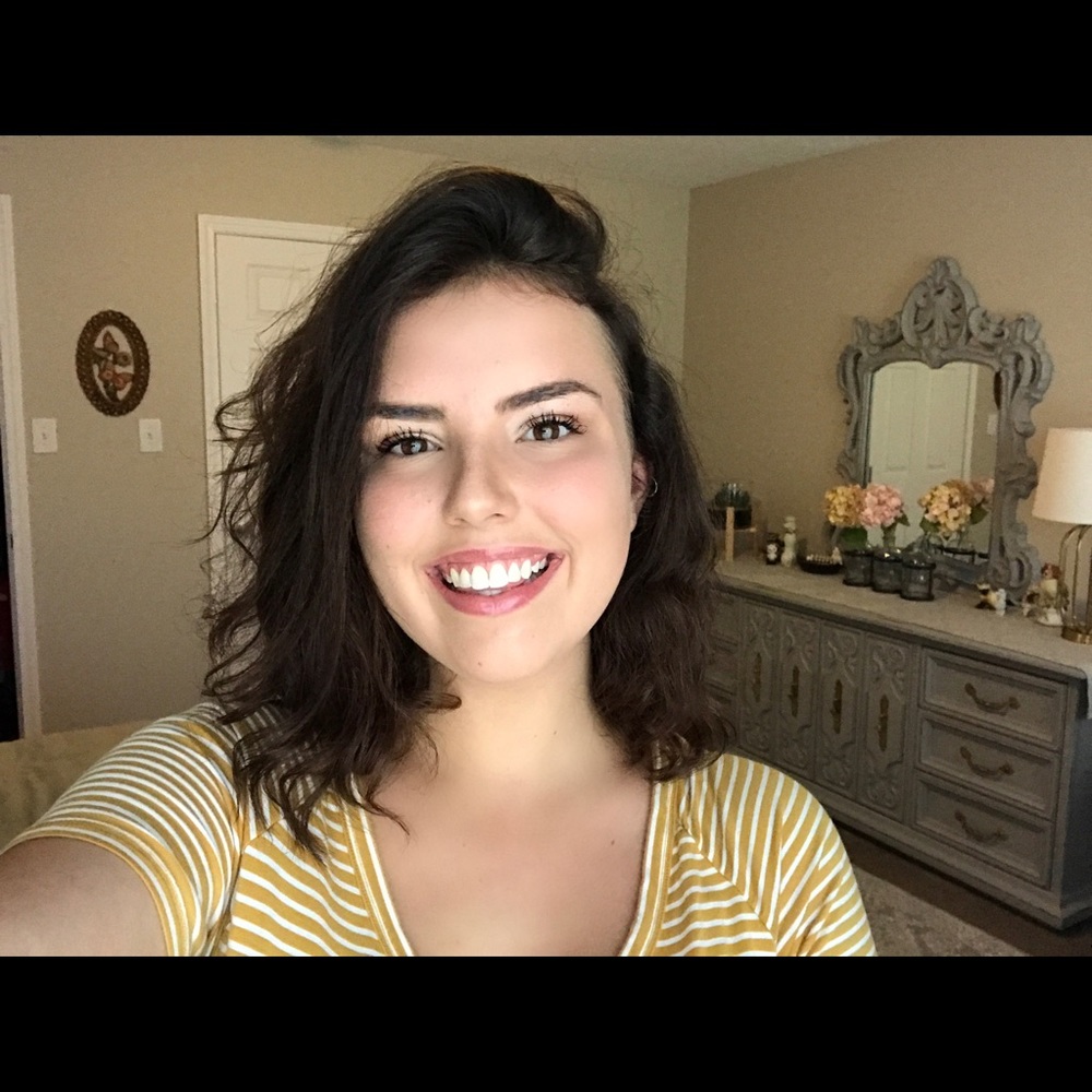 Meet your Posher, Madelyn